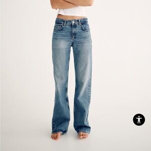 Zara Full Length TRF Mid-Rise Wide Leg Jean